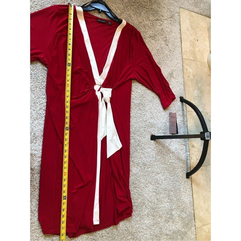 Nina Leonard Woman’s Red and White 3/4 Sleeve Wrap Style V Neck Dress Size 3X - Picture 10 of 10